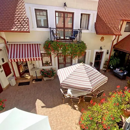 ベッド・アンド・ブレックファスト Patria Panzio